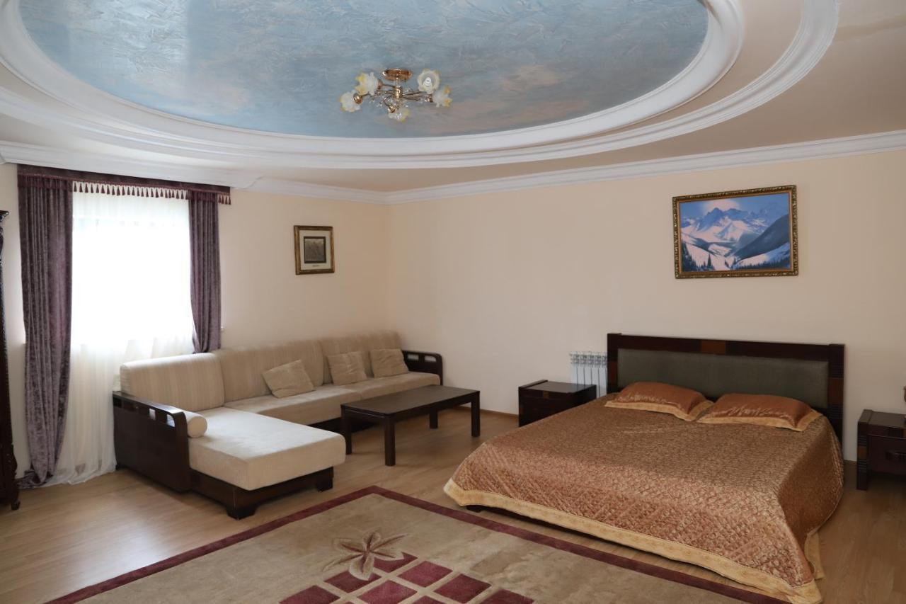 بوروفوي Hotel Eurasia Deluxe المظهر الخارجي الصورة